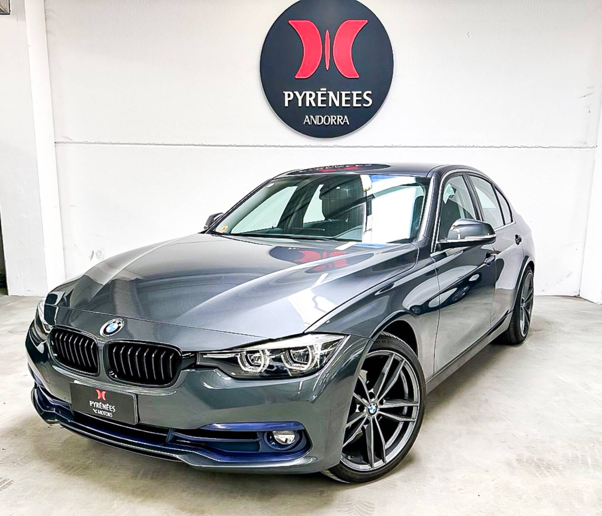 BMW 320 