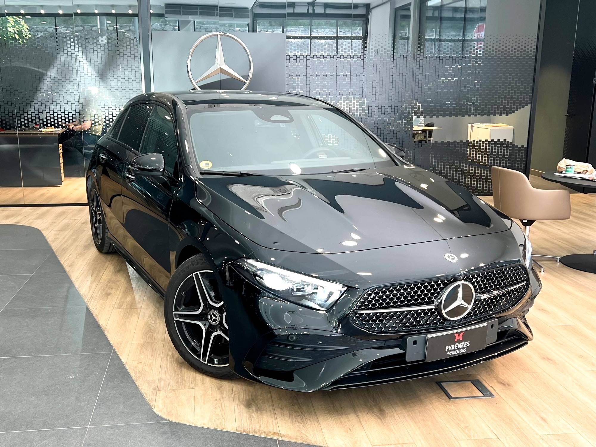 Mercedes-Benz A200d 