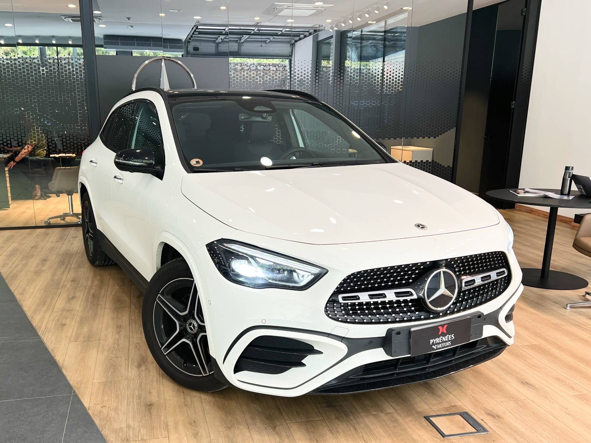 Mercedes-Benz GLA 200 D 4MATIC