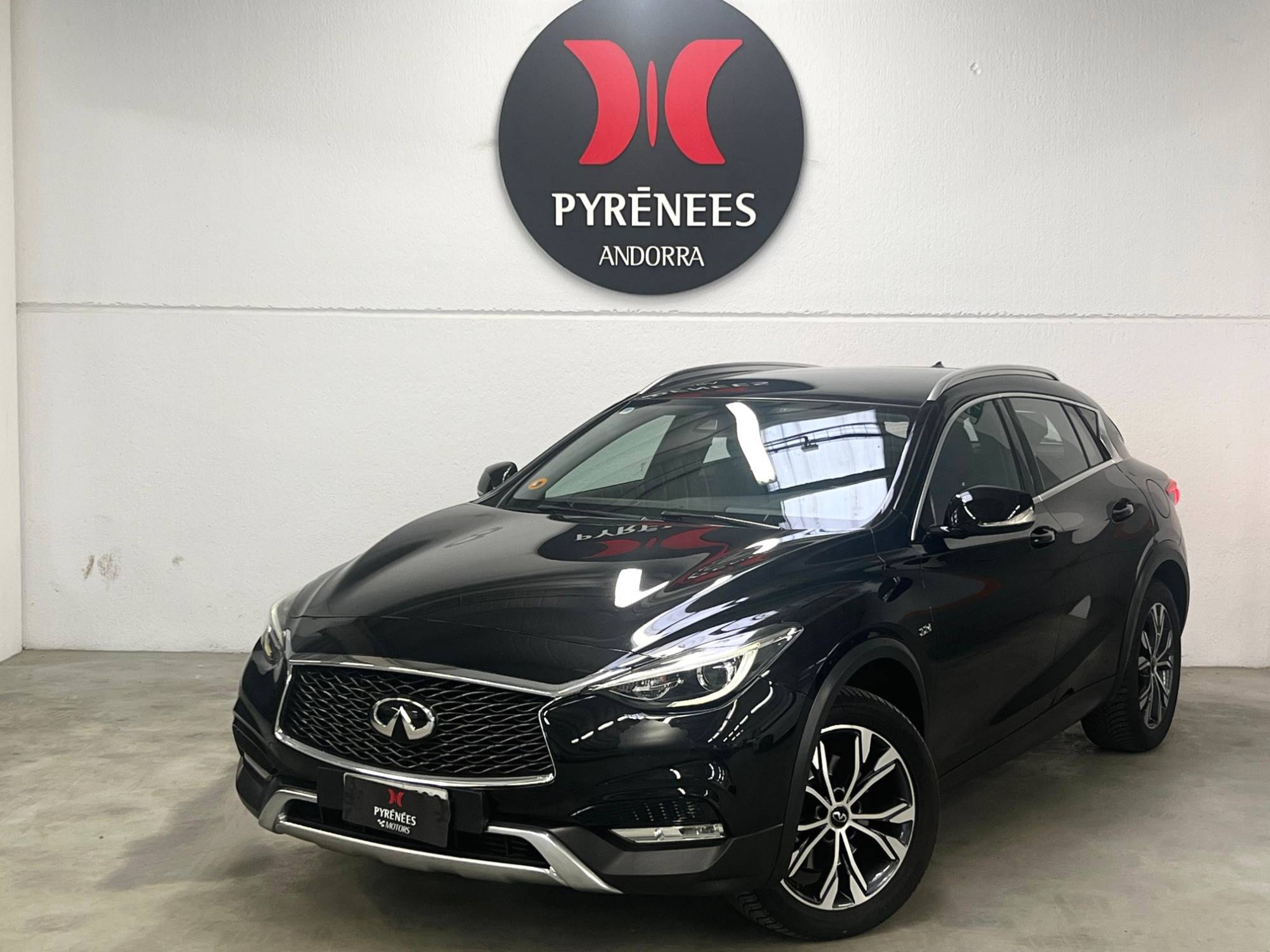 Infiniti QX30 
