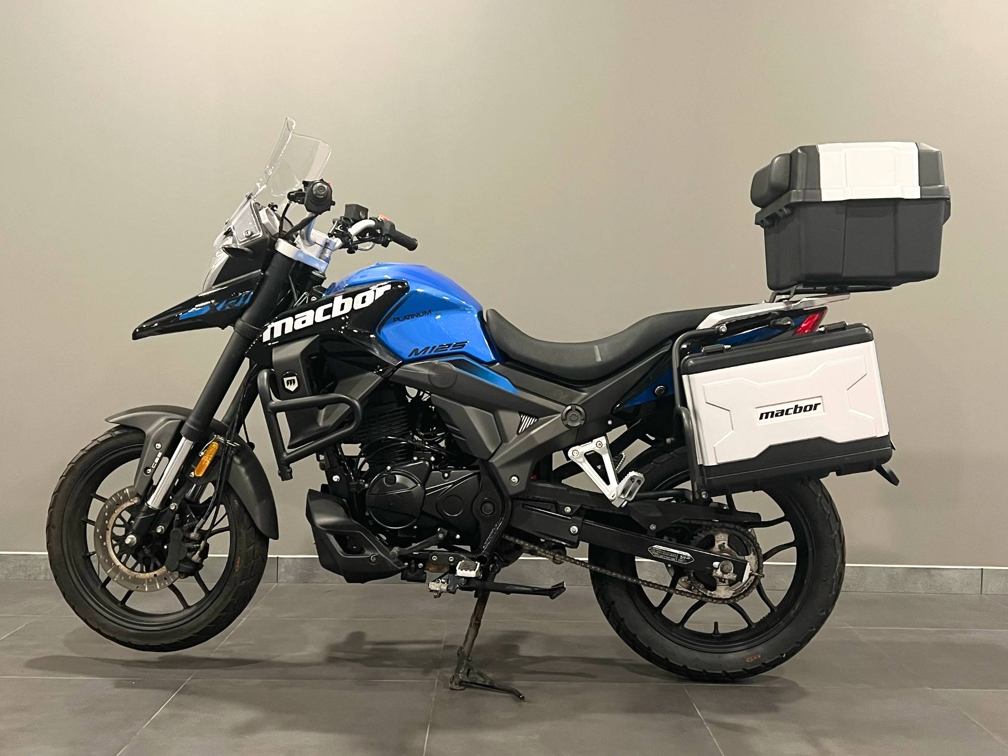 Macbor Montana XR1