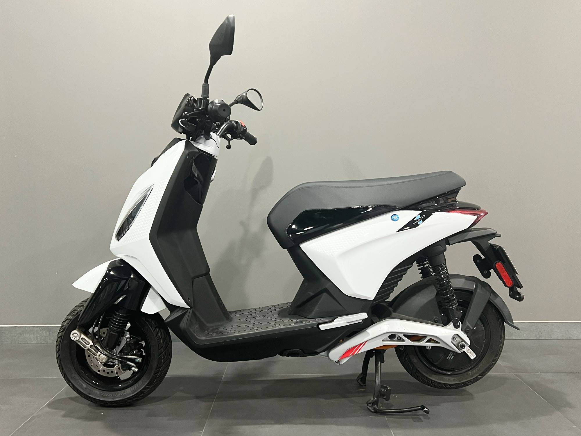 Piaggio One Active