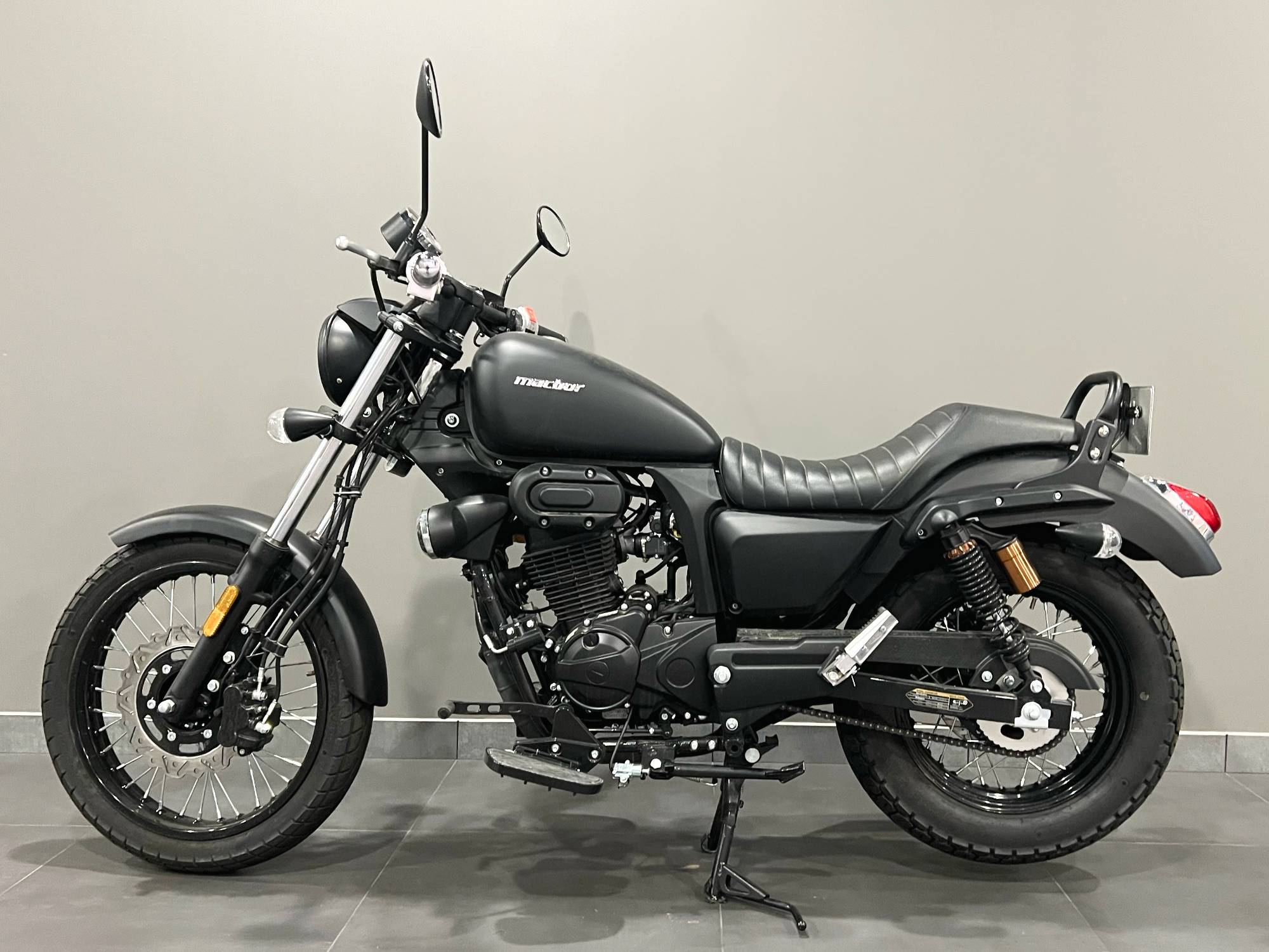 Macbor Rockster Flat 125 