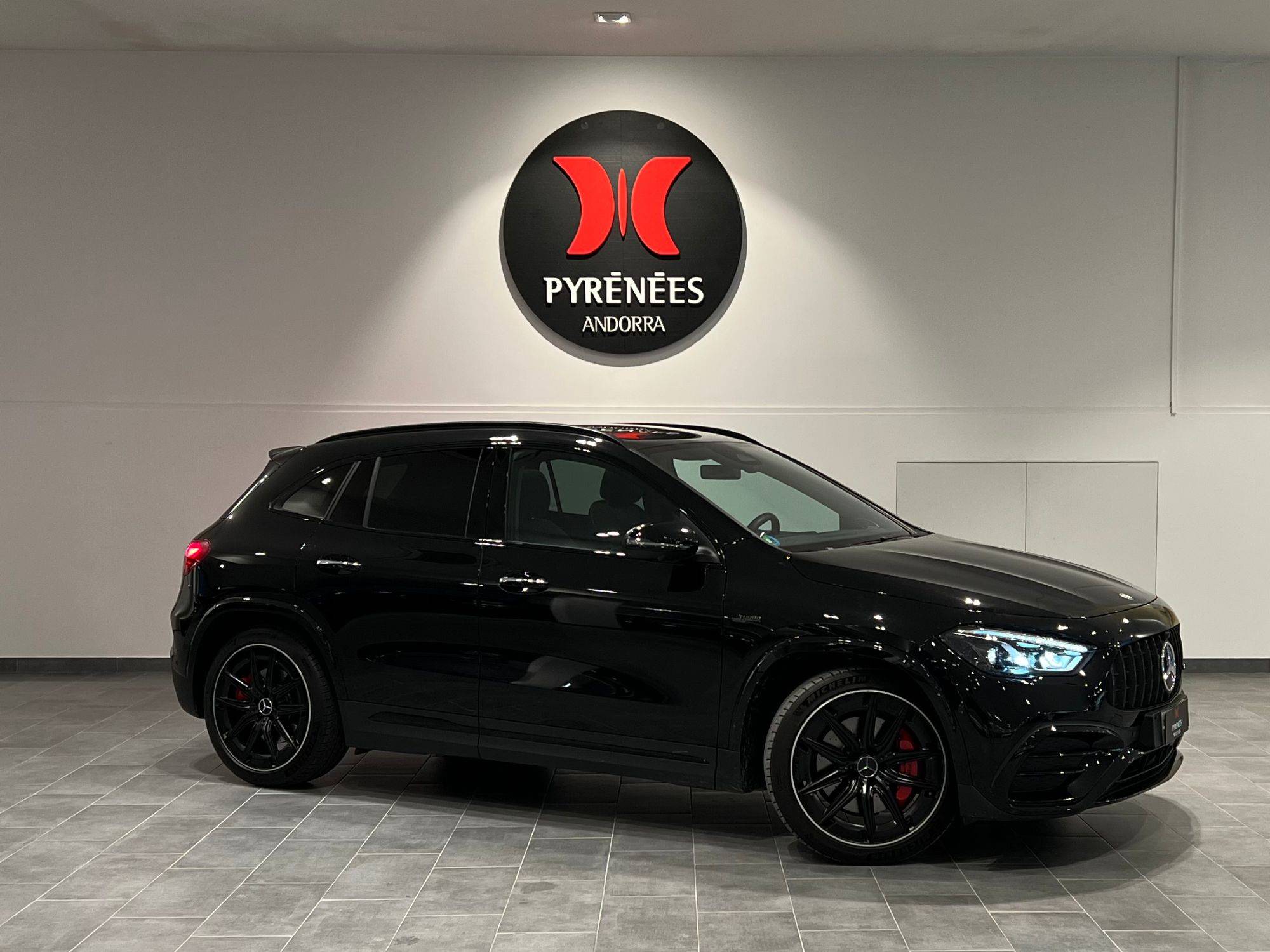 Mercedes-Benz GLA 35 amg