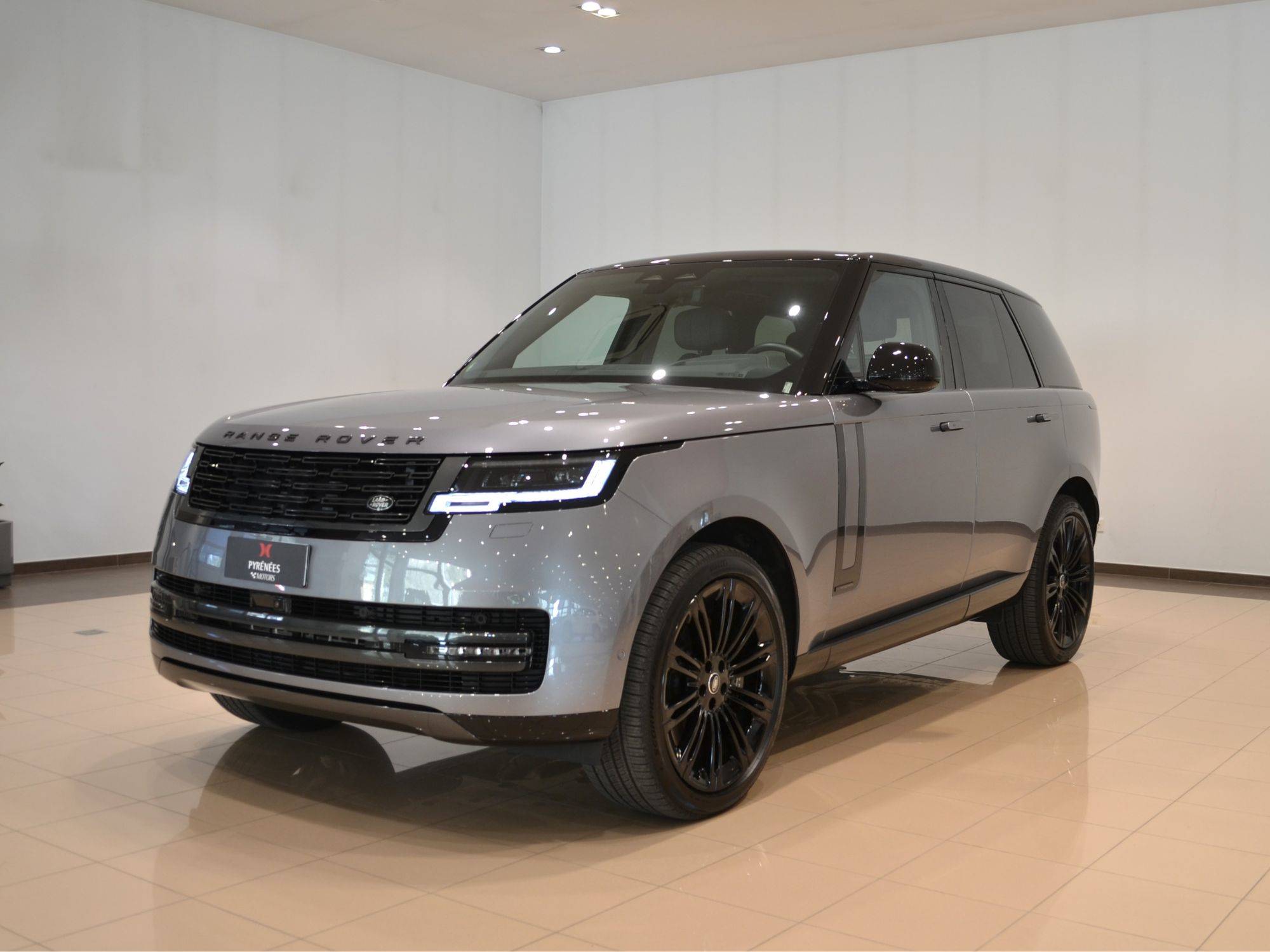 Land Rover Range Rover V8 P530 Autobiography