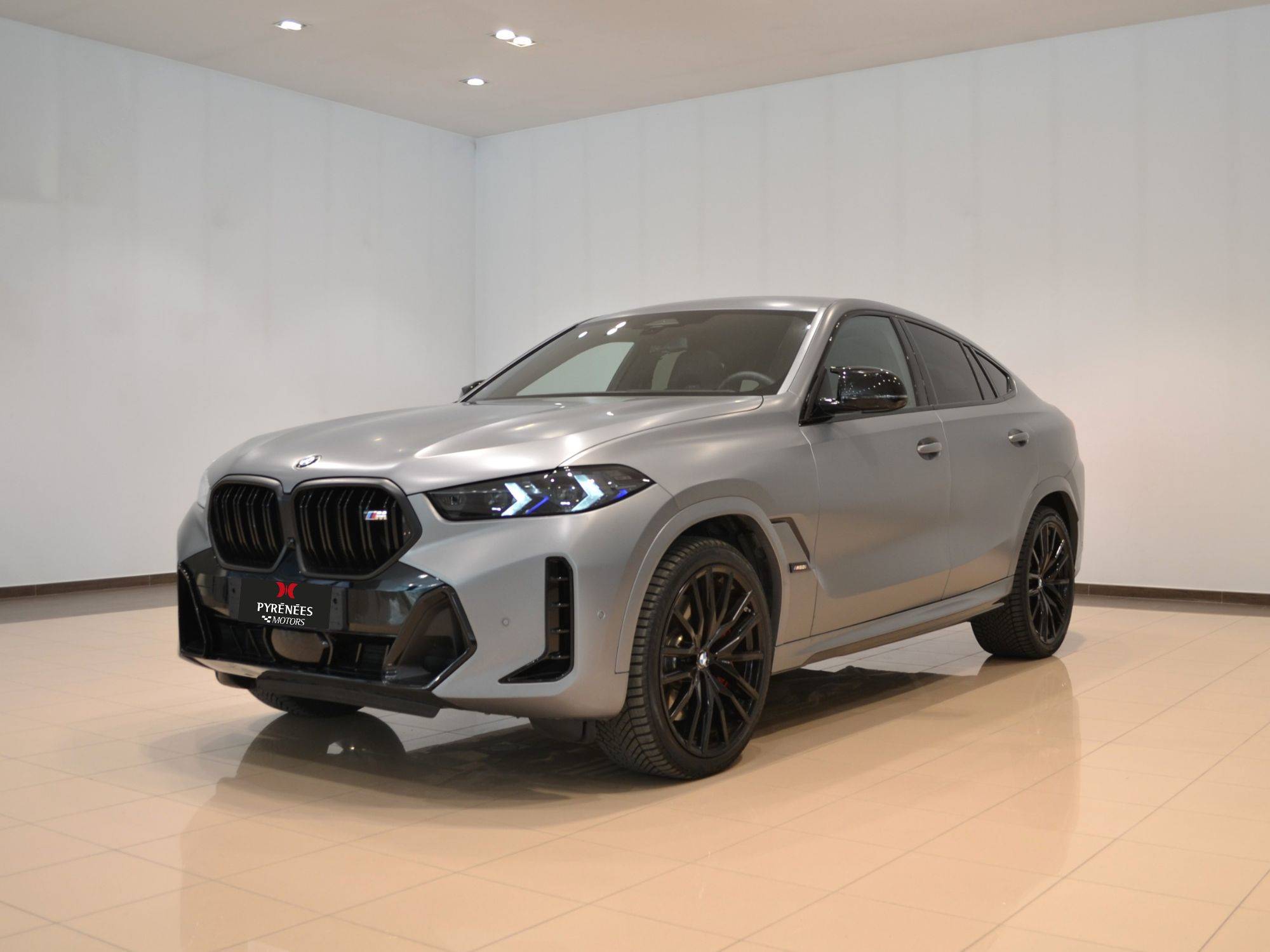 BMW X6 M60i