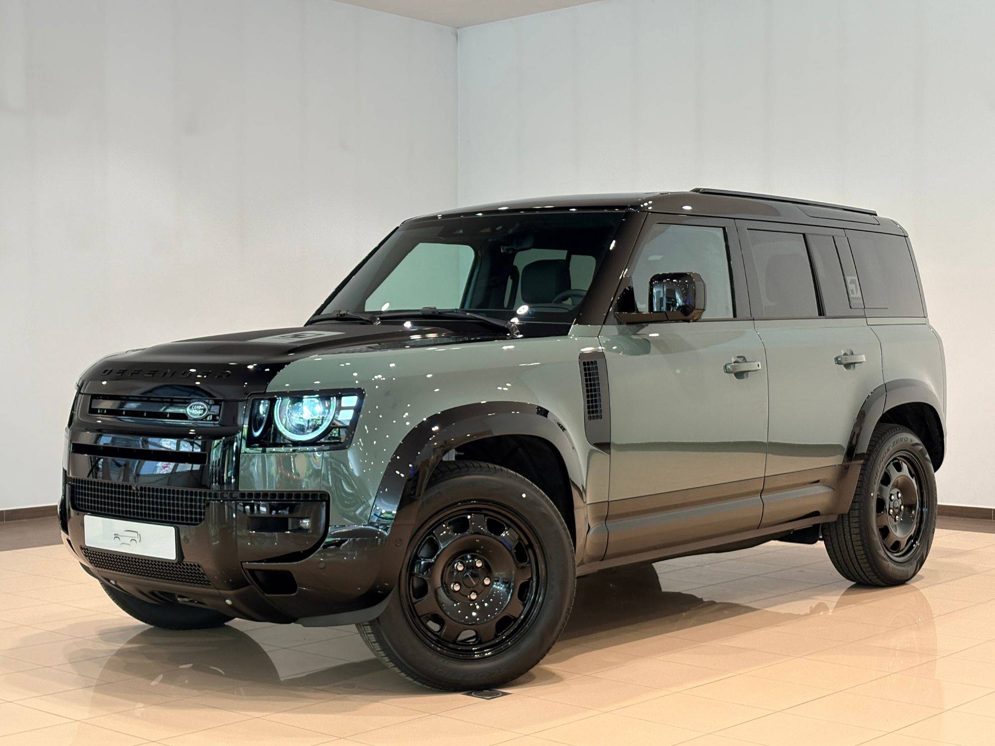 Land Rover Defender Trophy