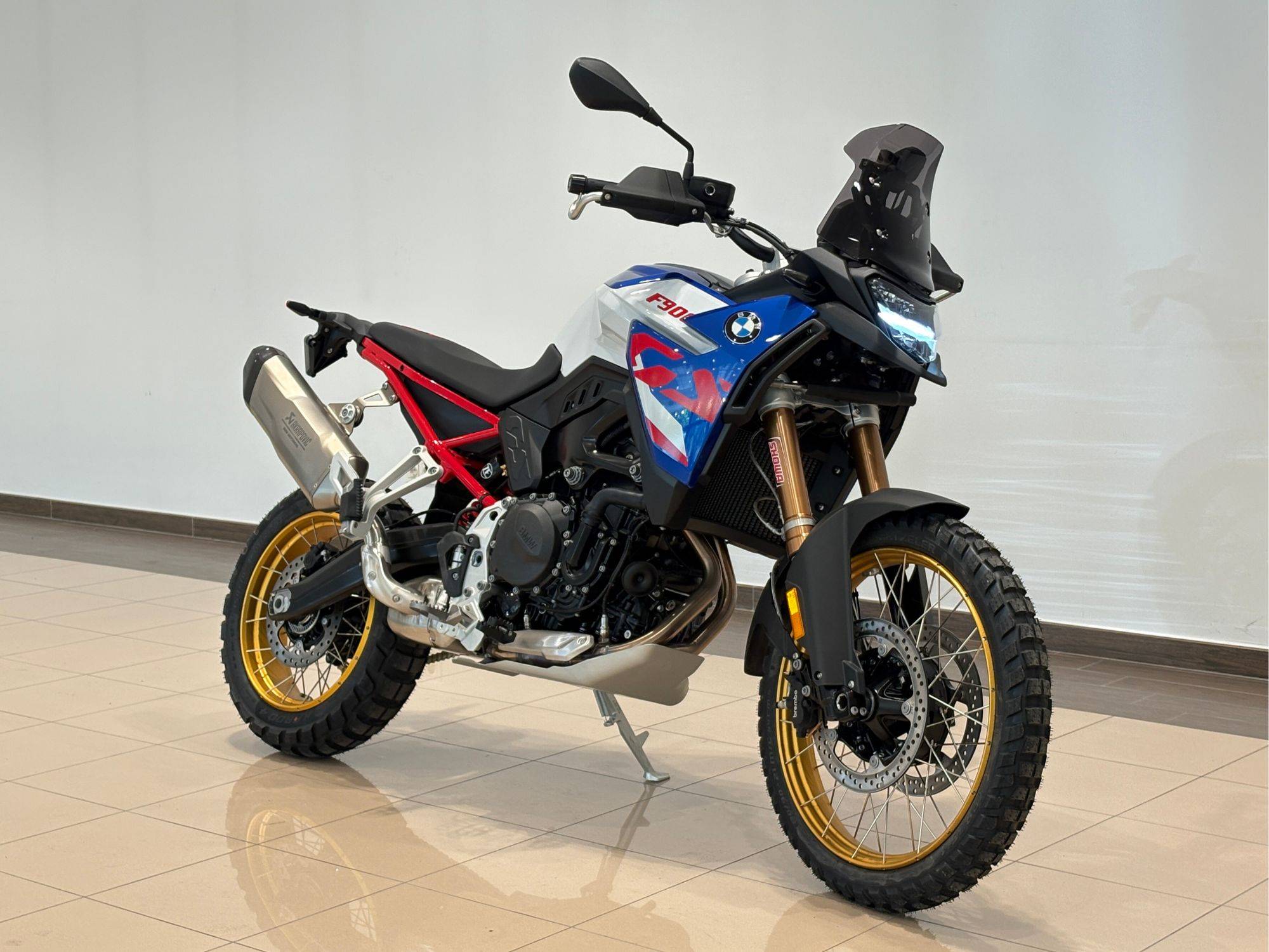 BMW F900 GS 