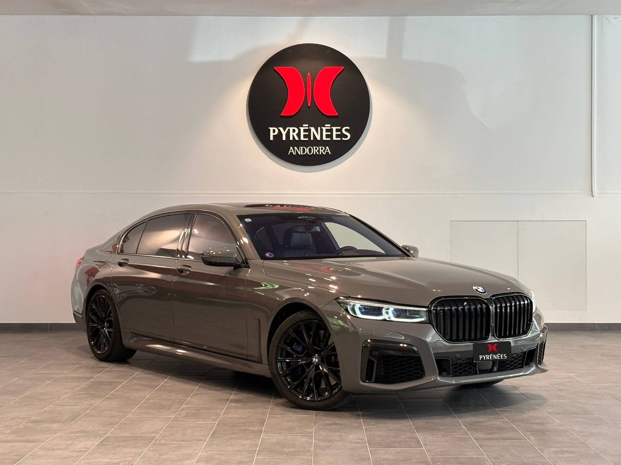 BMW M760 Li Xdrive
