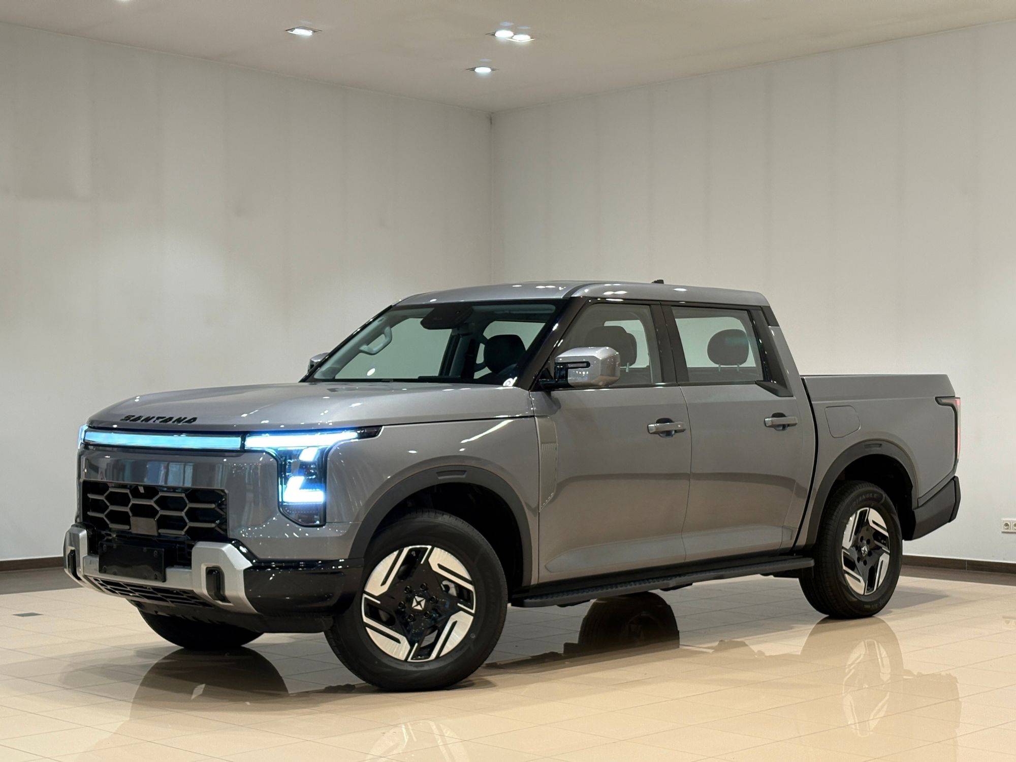 Santana 400 DS PHEV