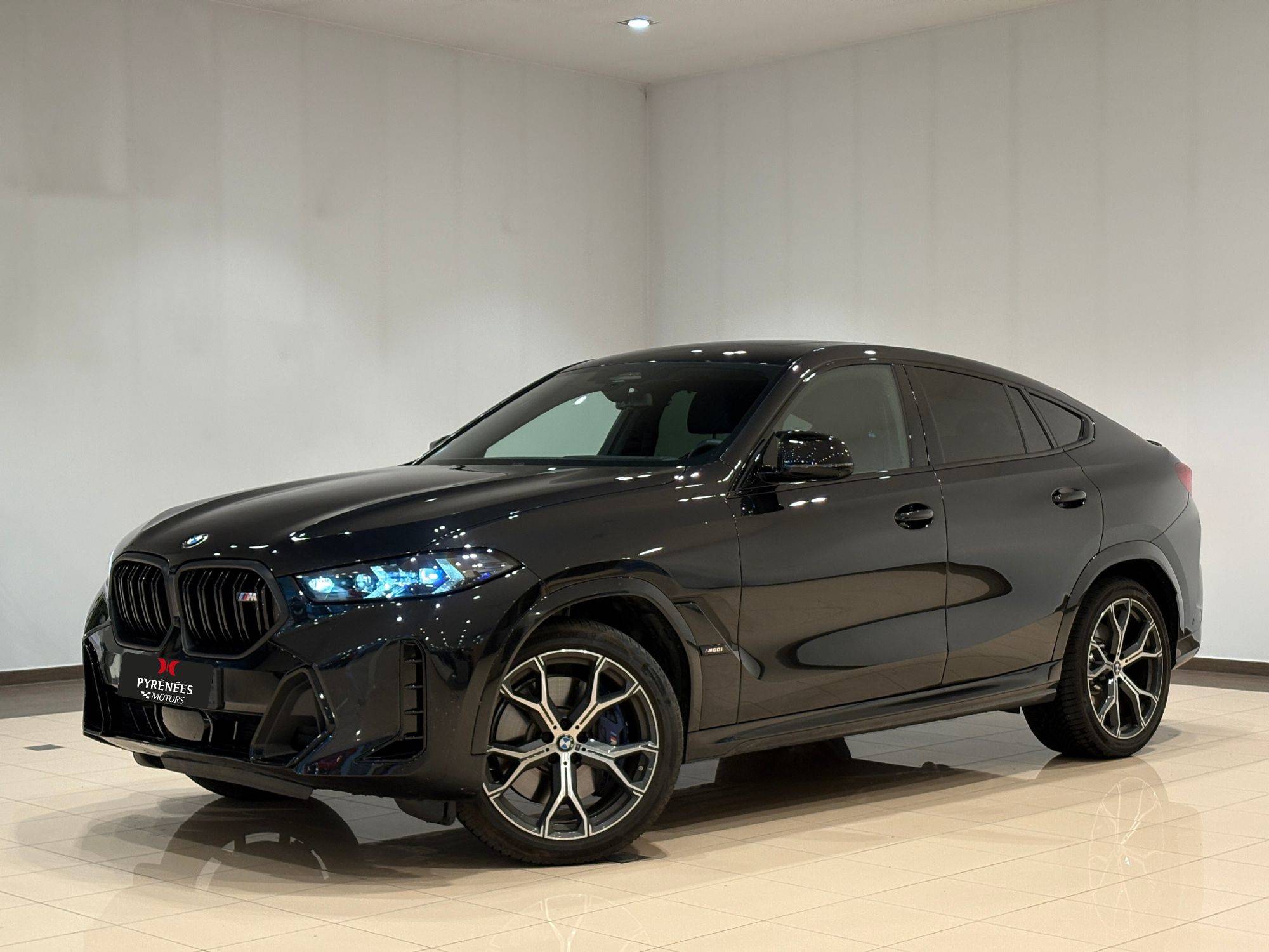 BMW X6 M60i