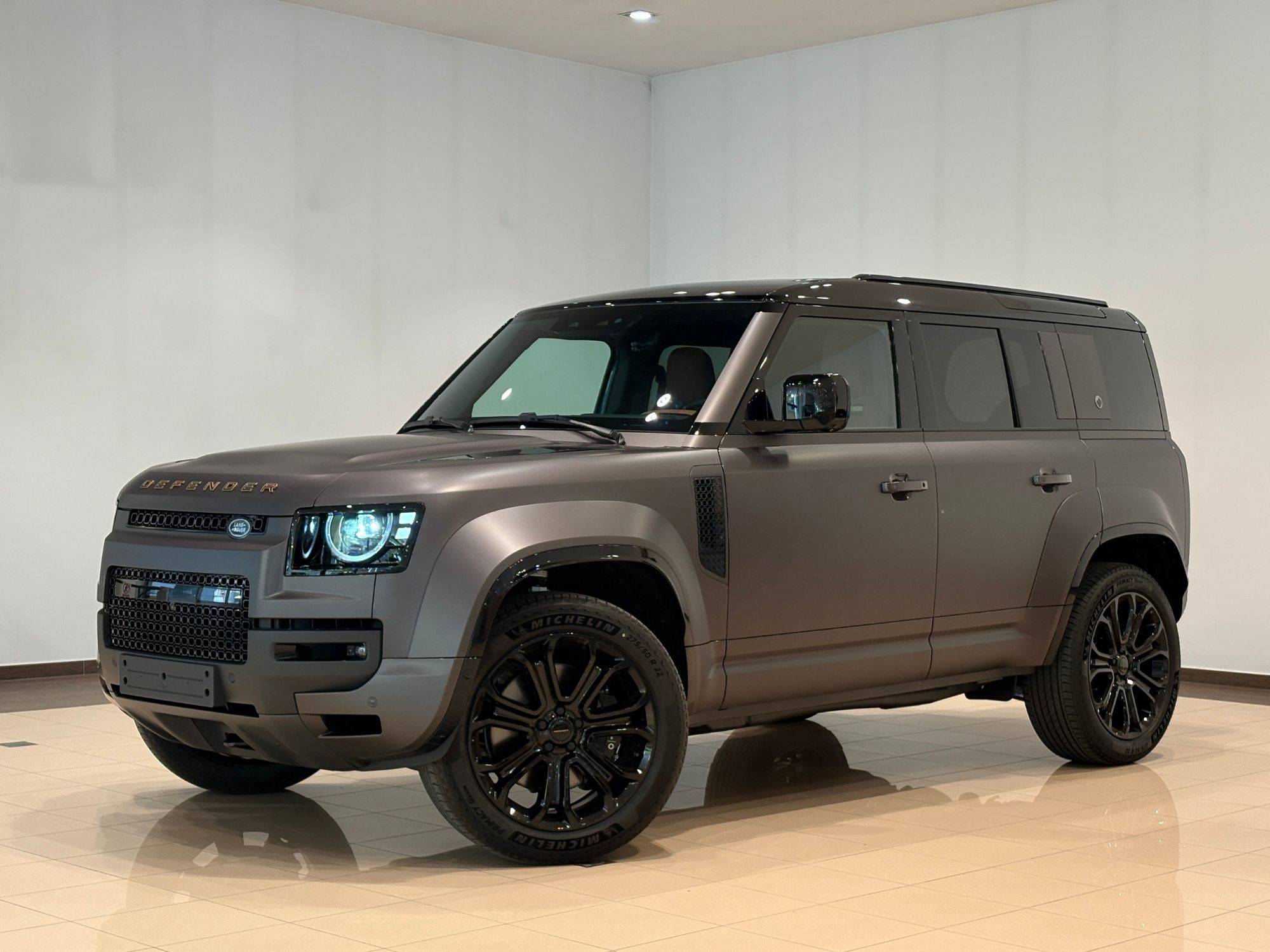 Land Rover Defender OCTA
